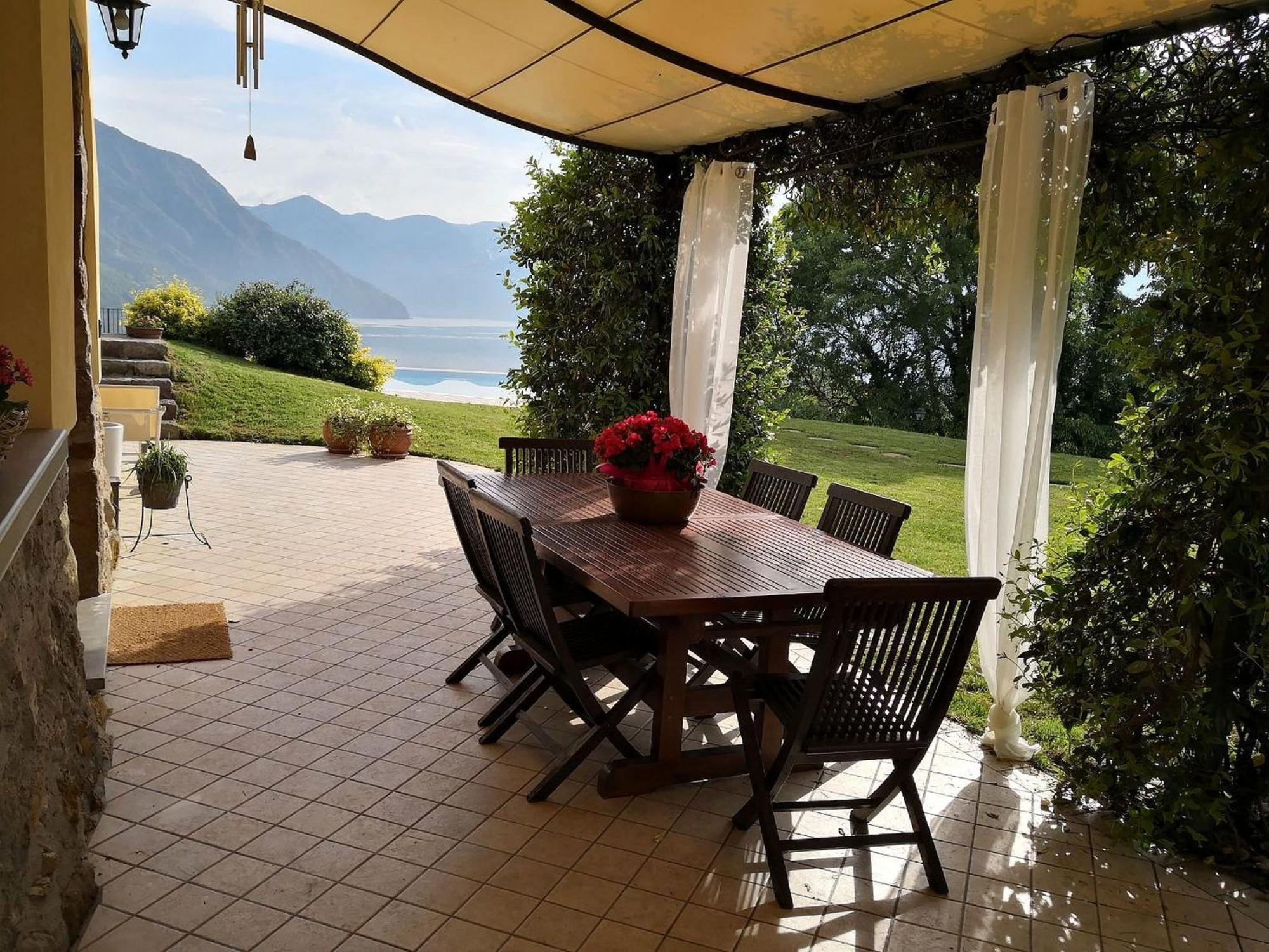 Villa In Pisogne With Pool Garden And Lake View Esterno foto