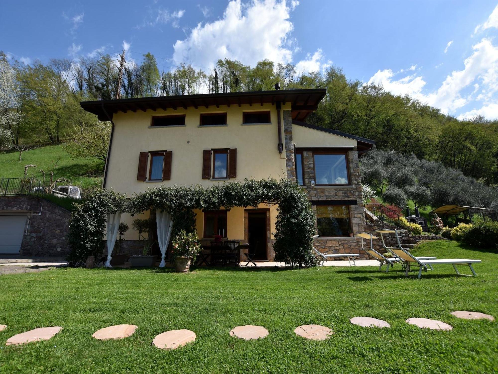 Villa In Pisogne With Pool Garden And Lake View Esterno foto