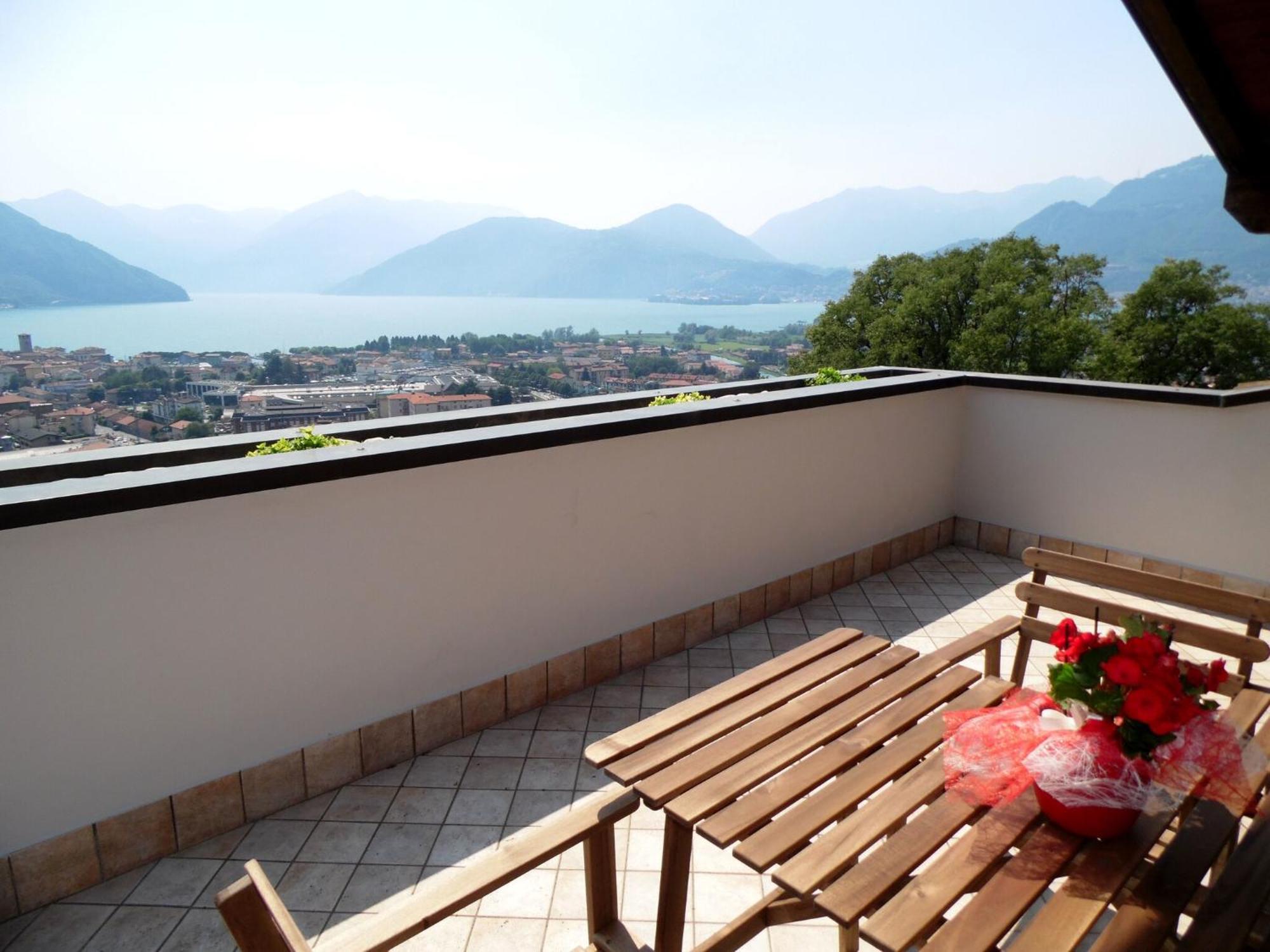 Villa In Pisogne With Pool Garden And Lake View Esterno foto